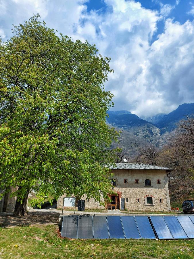 Forte Di Machaby Hostel Arnad Εξωτερικό φωτογραφία