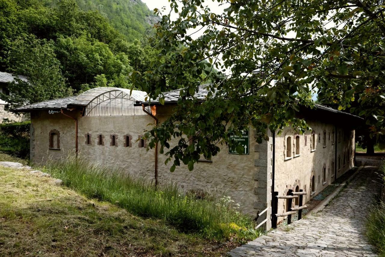 Forte Di Machaby Hostel Arnad Εξωτερικό φωτογραφία
